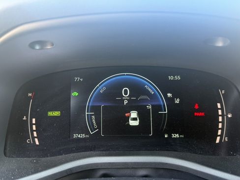 Used 2025 Toyota Camry SE FWD image 17