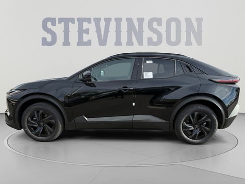 New 2026 Toyota C-HR AWD/4WD image 2