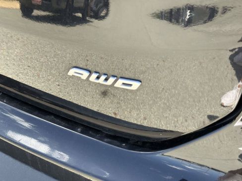 Used 2024 Ford Edge SEL AWD/4WD image 8