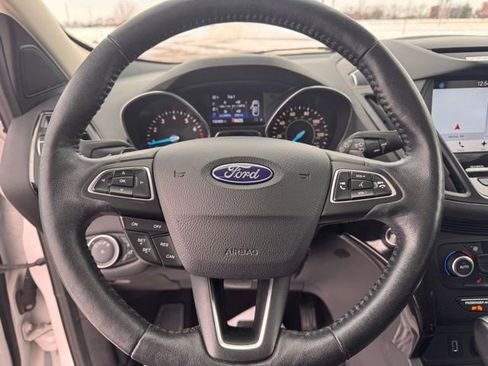 Used 2018 Ford Escape Titanium image 9