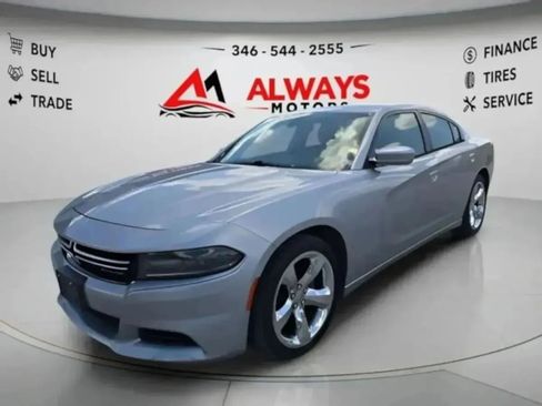 Used 2015 Dodge Charger SE w/ Popular Equipment Group RWD image 2