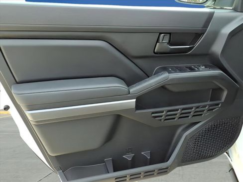 New 2025 Toyota Tacoma SR5 image 12