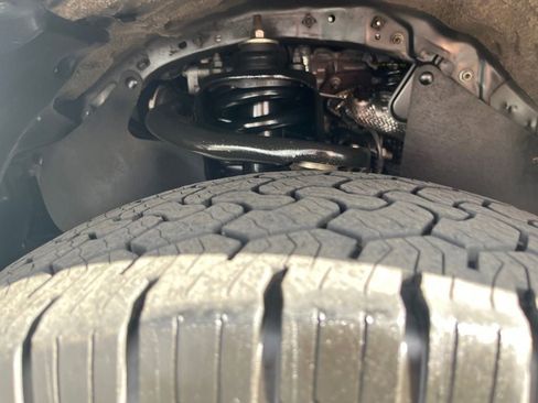 Used 2019 Toyota Tacoma SR5 image 29