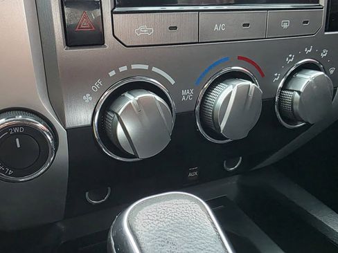 Used 2015 Toyota Tundra SR5 image 15