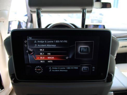 Used 2016 BMW 750i xDrive image 46