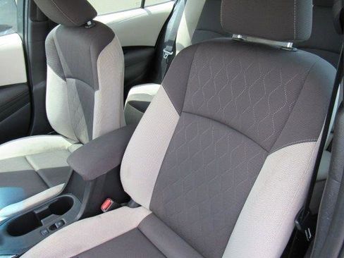 Used 2025 Toyota Corolla LE FWD image 16