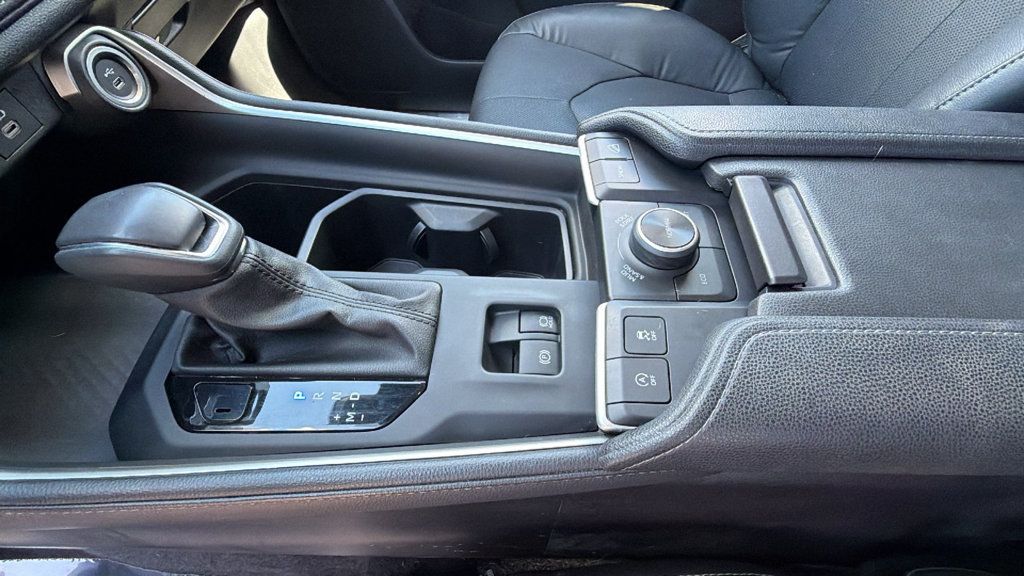 Used 2024 Toyota Grand Highlander AWD image 13