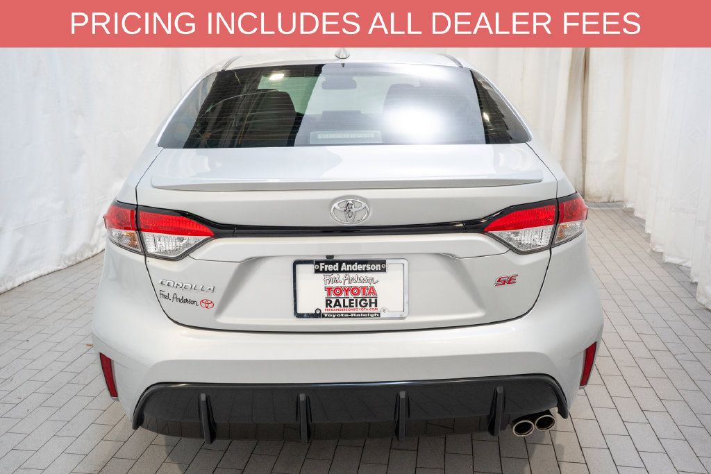 Certified 2025 Toyota Corolla SE FWD image 4