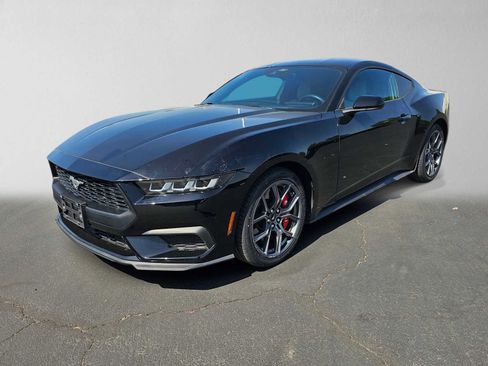Used 2024 Ford Mustang Coupe w/ 2.3L High Performance Package RWD image 7
