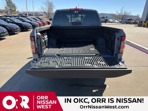 Used 2023 Nissan Frontier PRO-4X w/ Technology Package image 11