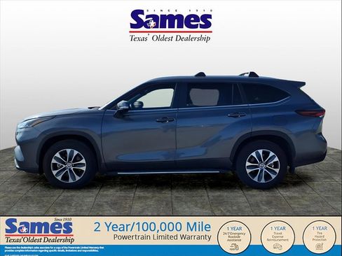 Used 2024 Toyota Highlander XLE image 4