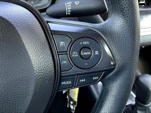 Used 2024 Toyota Corolla LE FWD image 12