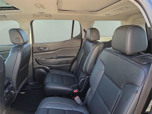 Used 2021 GMC Acadia SLT w/ Premium Package image 10