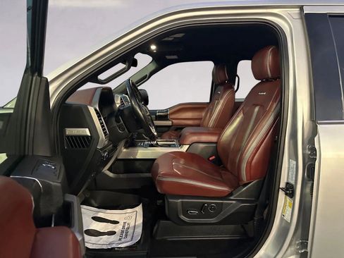 Used 2018 Ford F150 Platinum w/ Equipment Group 701A Luxury AWD/4WD image 11