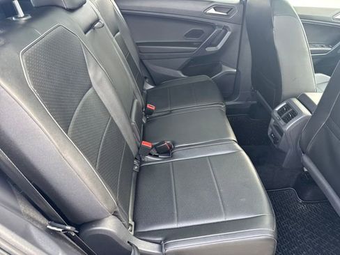 Certified 2021 Volkswagen Tiguan SE R-Line w/ 3rd Row Seat Package image 33