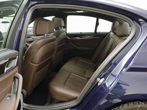 Certified 2022 BMW M550i xDrive M550i xDrive w/ Executive Package image 15