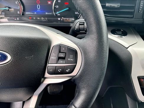 Used 2023 Ford Explorer XLT AWD/4WD image 14