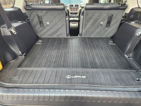 Used 2017 Lexus GX 460 Premium AWD/4WD image 34