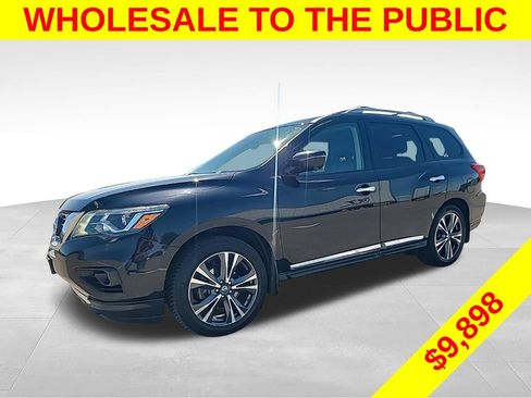 Used 2020 Nissan Pathfinder Platinum AWD/4WD image 2