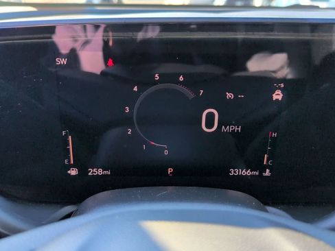 Used 2024 Buick Encore GX Sport Touring image 15