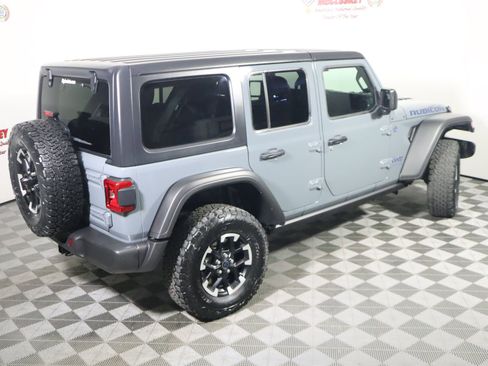 Used 2025 Jeep Wrangler Unlimited Rubicon 4xe image 4