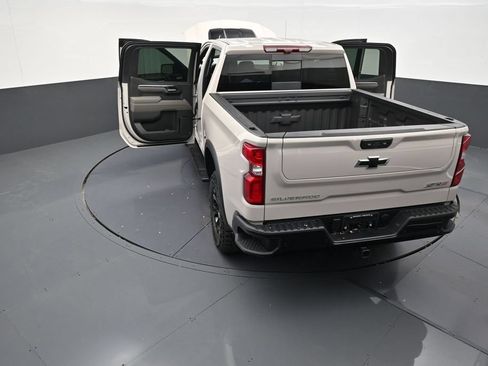 Used 2026 Chevrolet Silverado 1500 ZR2 AWD/4WD image 31