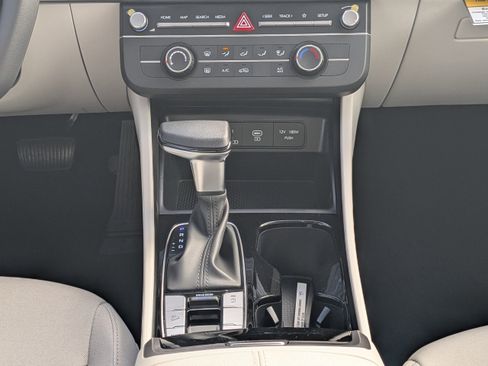 New 2026 Hyundai Tucson SE image 21