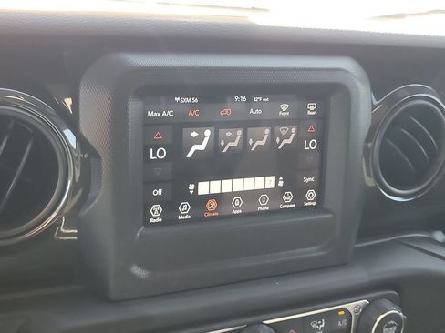 Used 2020 Jeep Wrangler Unlimited Sport AWD/4WD image 23