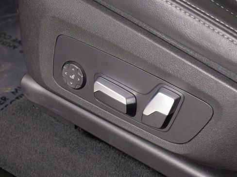 Used 2022 BMW X4 xDrive30i w/ Convenience Package image 47