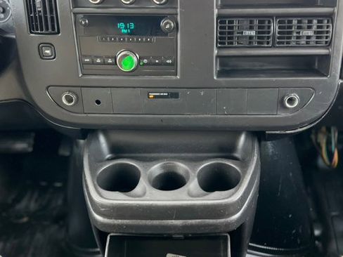 Used 2009 Chevrolet Express 1500 RWD 1500 135 image 16