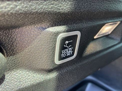 Certified 2023 Jeep Grand Cherokee L Limited AWD/4WD image 28