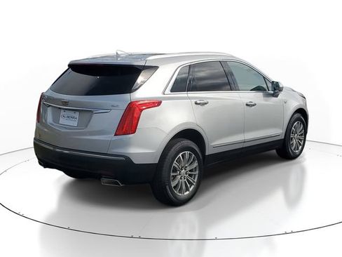 Certified 2017 Cadillac XT5 Luxury w/ Driver Awareness Package FWD image 4