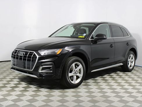 Used 2023 Audi Q5 2.0T Premium w/ Convenience Package AWD/4WD image 3