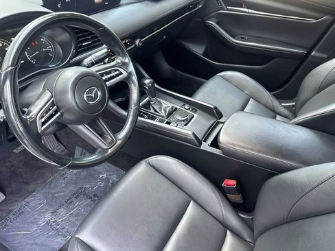 Used 2023 MAZDA MAZDA3 s image 9