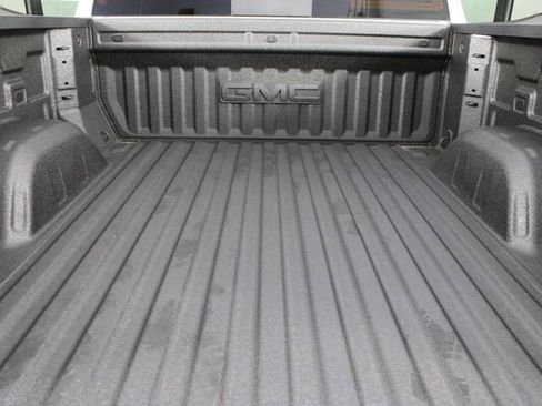 New 2026 GMC Sierra 1500 AT4 AWD/4WD image 24