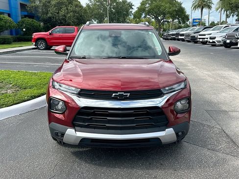 Used 2023 Chevrolet TrailBlazer LT w/ Convenience Package FWD image 2