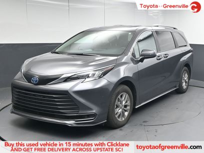 Used 2025 Toyota Sienna LE