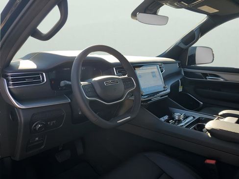 New 2026 Jeep Grand Wagoneer Limited image 30