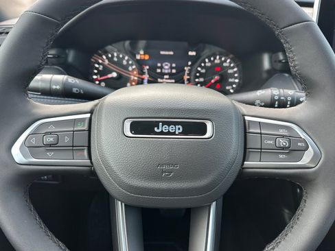 New 2026 Jeep Compass Latitude image 22