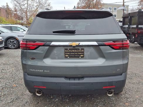 Used 2023 Chevrolet Traverse LT image 7