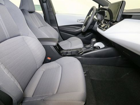 Used 2024 Toyota Corolla SE image 13