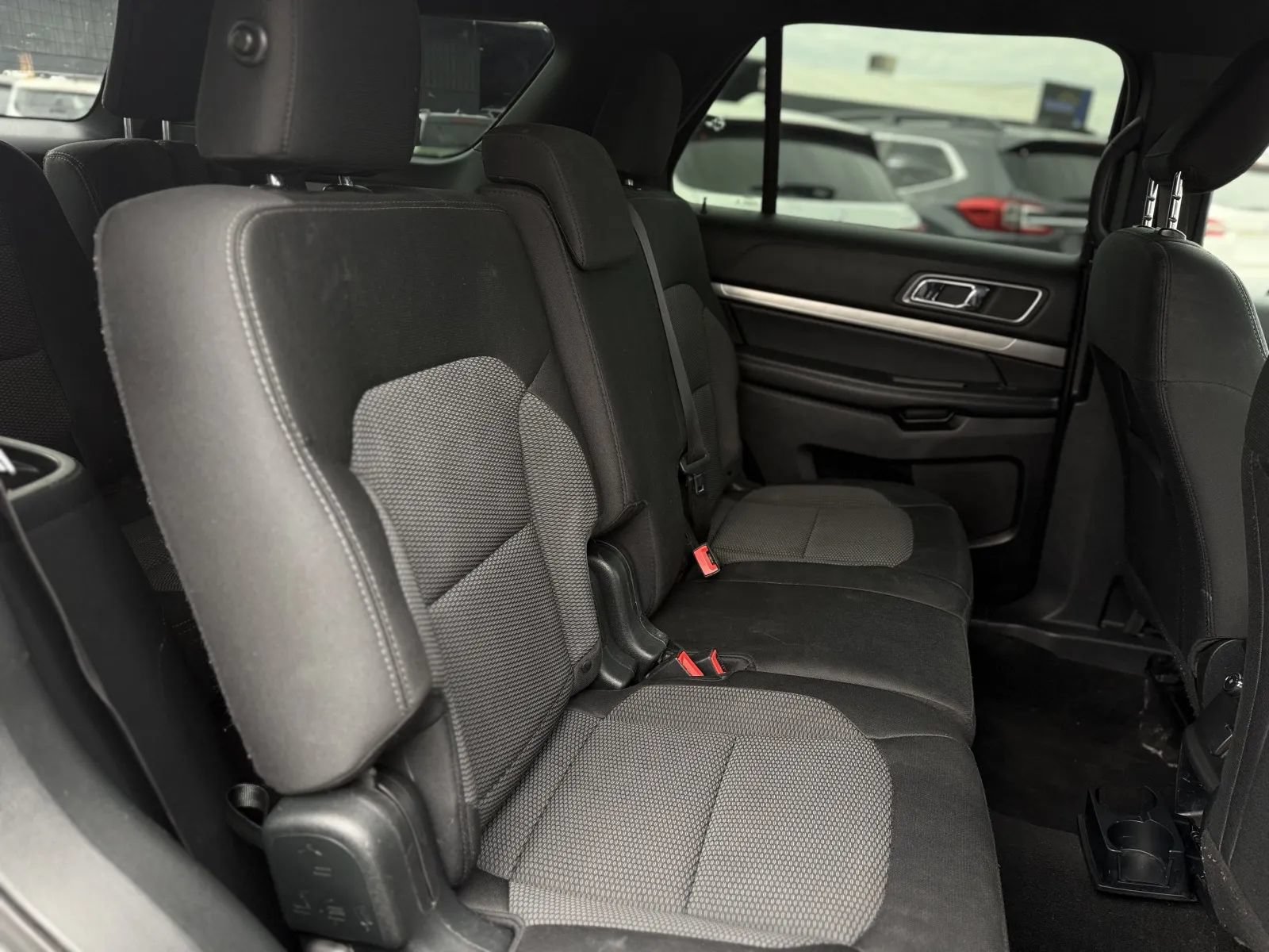 Used 2019 Ford Explorer XLT w/ Equipment Group 201A FWD image 19