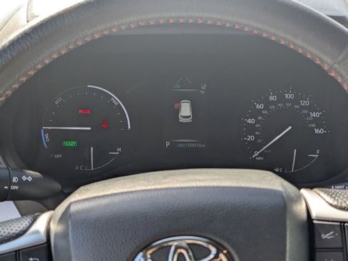 Used 2021 Toyota Sienna XSE w/ XSE Plus Package AWD/4WD image 11