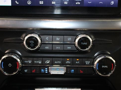 Used 2023 Ford F150 Lariat w/ Equipment Group 502A High AWD/4WD image 43