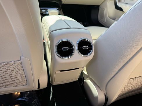 Certified 2020 Mercedes-Benz A 220 4MATIC image 19