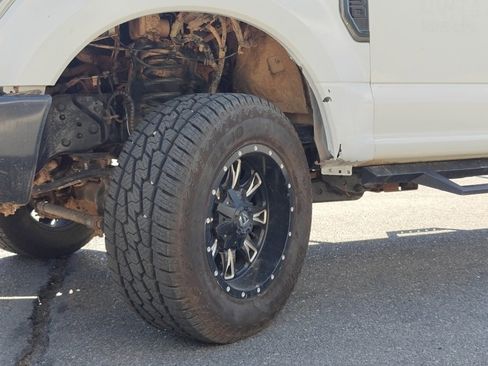 Used 2019 Ford F250 XL w/ Power Equipment Group image 31