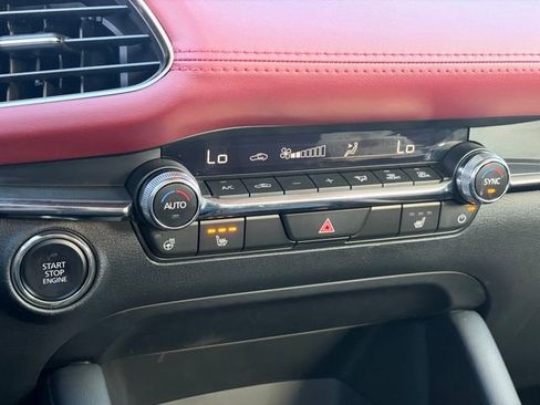 Used 2024 MAZDA MAZDA3 Hatchback w/Premium Plus Pkg image 24