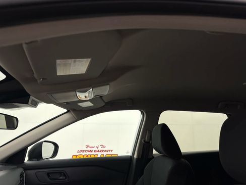 Certified 2024 Nissan Rogue S FWD image 15