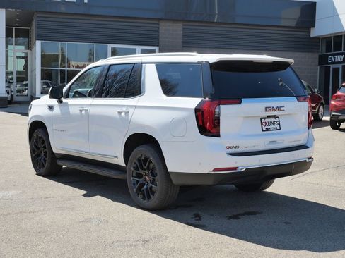 New 2026 GMC Yukon Elevation w/ Elevation Premium Package AWD/4WD image 9