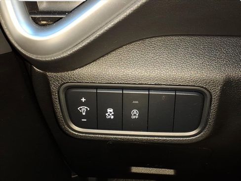 Used 2023 Kia Soul LX image 23